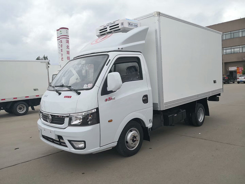 東風(fēng)途逸3.5米國(guó)六冷藏車
